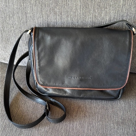 Derek Alexander Handbags - Derek Alexander Black/Brandy colour Leather CIERRA
Crossbody Flap Organizer